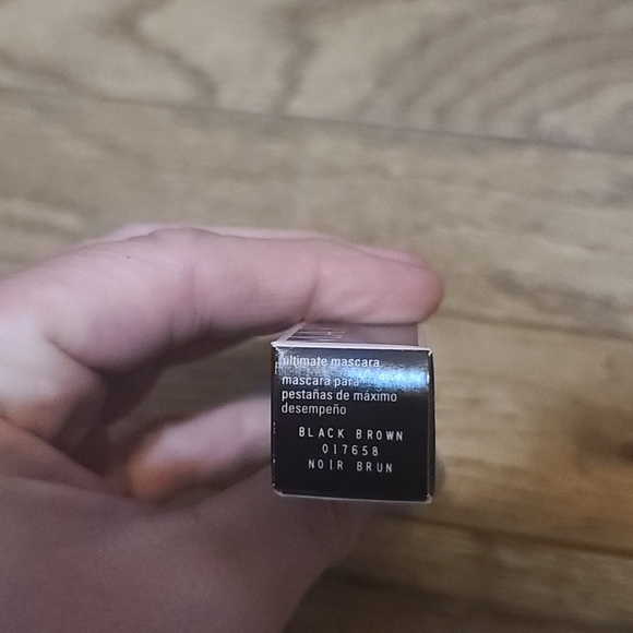 👁NIB Black Brown Ultimate Mascara👁 - Picture 4 of 6